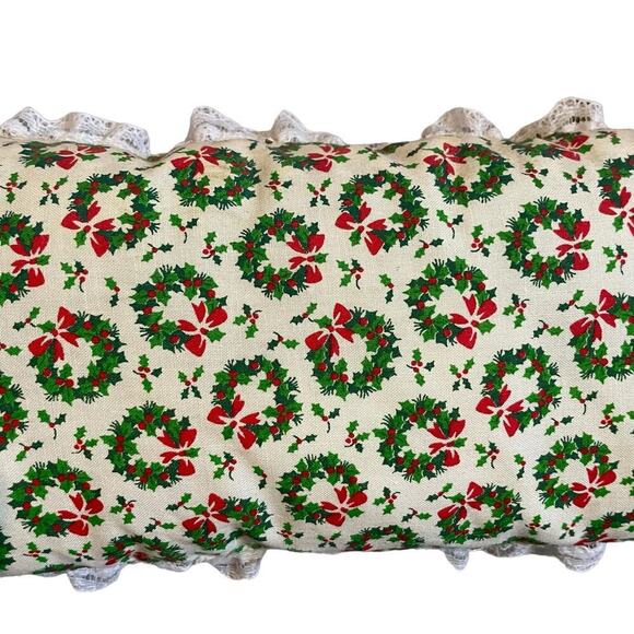 Vintage Christmas Welcome cross stitch pillow wall hanging - Picture 6 of 7